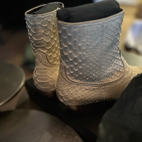 YSL Python Lukas Zip Boots - Picture 5 of 10